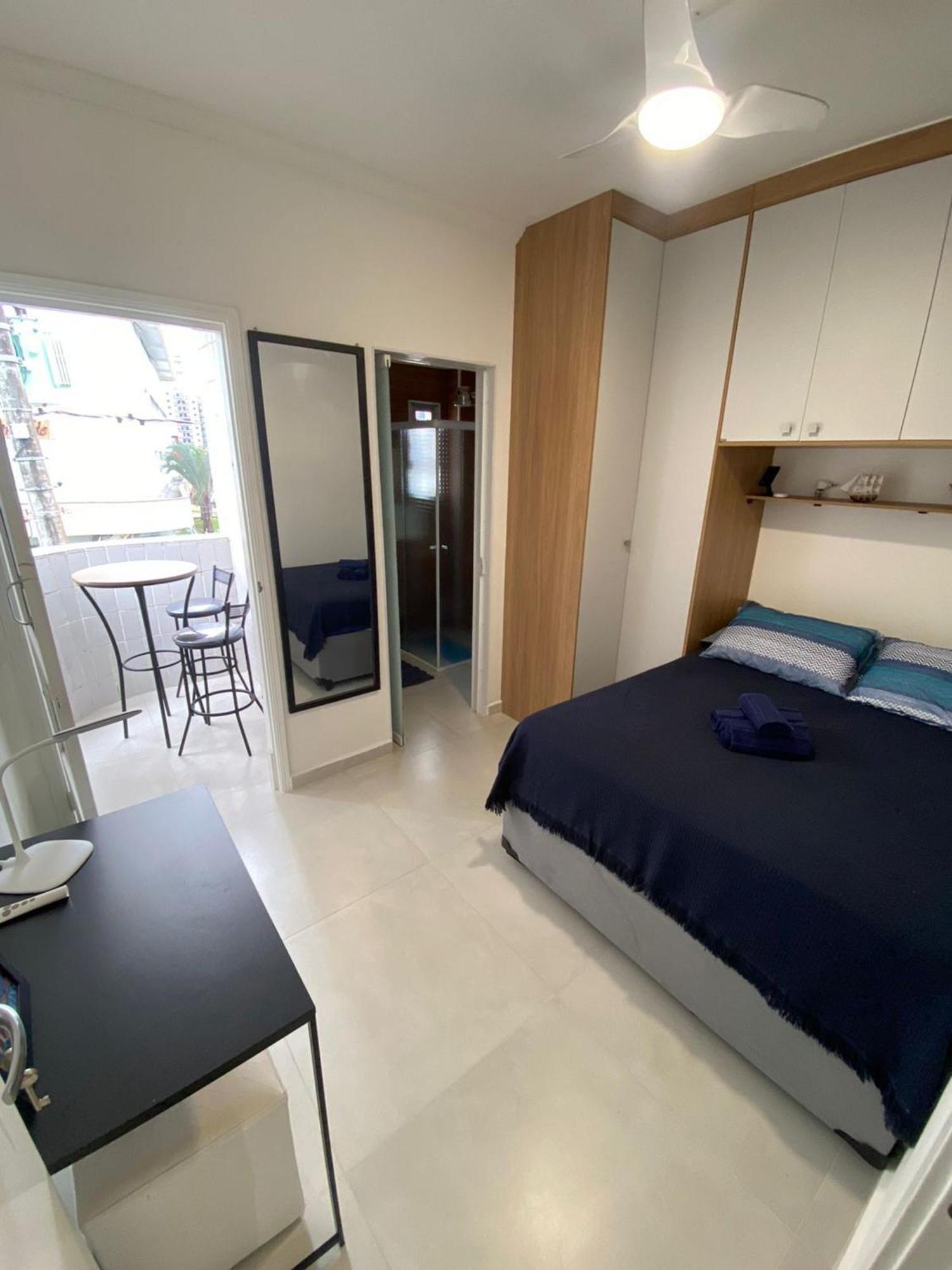 Canto Forte- Suite C/Varanda - Ate 5 Hospedes- Garagem - Wi Fi E 200 Metros Da Praia, 50 Metros Da Av Gastronomica Da Pg Praia Grande  Kültér fotó